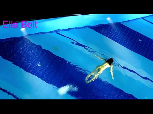 ❤️ Ik kin net ophâlde te sjen, jonge blonde fongen neaken swimmen yn ELLA BOLT resort pool ❤️❌ Fuckfideo op fy.tukifporno.ru ☑